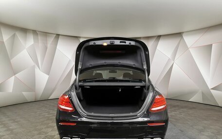 Mercedes-Benz E-Класс, 2017 год, 2 575 000 рублей, 19 фотография