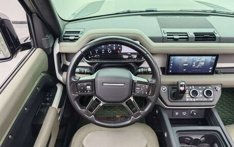 Land Rover Defender II, 2021 год, 6 776 123 рублей, 2 фотография