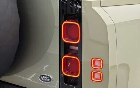 Land Rover Defender II, 2021 год, 6 776 123 рублей, 8 фотография