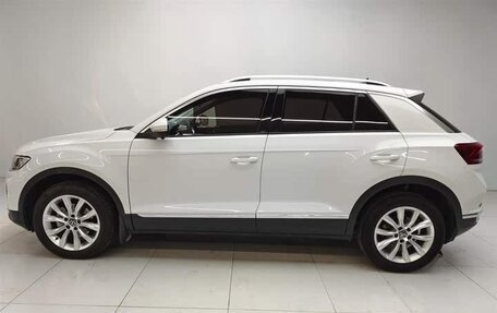 Volkswagen T-Roc I, 2022 год, 1 490 000 рублей, 7 фотография