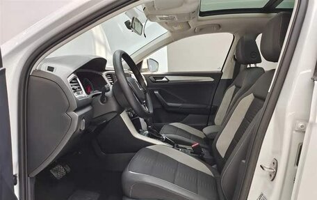 Volkswagen T-Roc I, 2022 год, 1 490 000 рублей, 11 фотография
