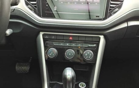 Volkswagen T-Roc I, 2022 год, 1 490 000 рублей, 14 фотография