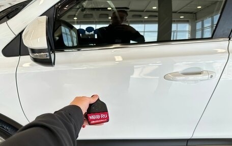 Toyota RAV4, 2013 год, 2 549 900 рублей, 21 фотография