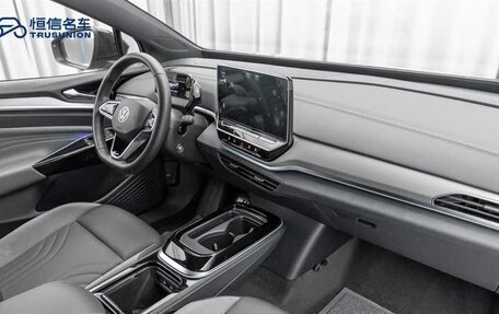 Volkswagen ID.4, 2022 год, 2 240 000 рублей, 14 фотография