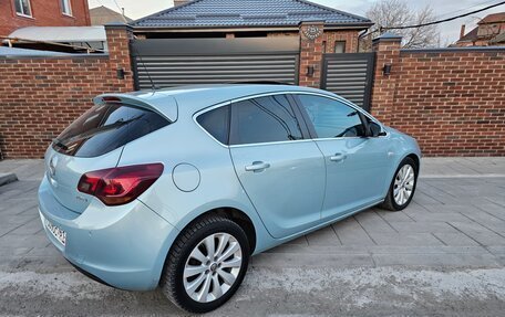 Opel Astra J, 2010 год, 570 000 рублей, 4 фотография