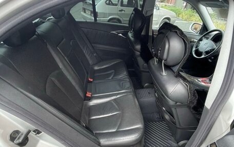 Mercedes-Benz E-Класс, 2004 год, 850 000 рублей, 7 фотография