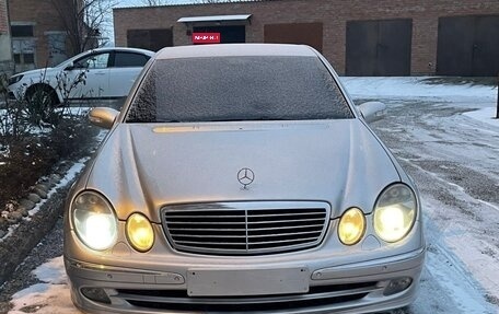 Mercedes-Benz E-Класс, 2004 год, 850 000 рублей, 2 фотография
