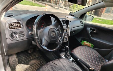 Volkswagen Polo VI (EU Market), 2013 год, 950 000 рублей, 3 фотография