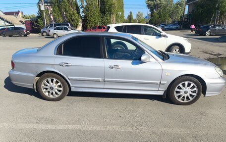 Hyundai Sonata IV рестайлинг, 2005 год, 600 000 рублей, 4 фотография
