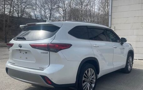 Toyota Highlander, 2022 год, 4 570 000 рублей, 5 фотография