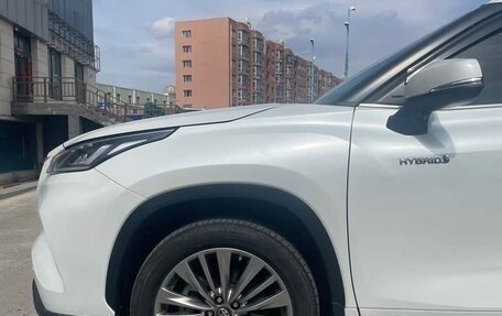 Toyota Highlander, 2022 год, 4 570 000 рублей, 4 фотография