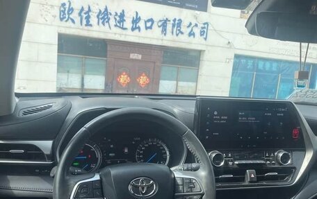 Toyota Highlander, 2022 год, 4 570 000 рублей, 11 фотография