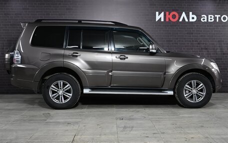 Mitsubishi Pajero IV, 2011 год, 2 045 000 рублей, 9 фотография