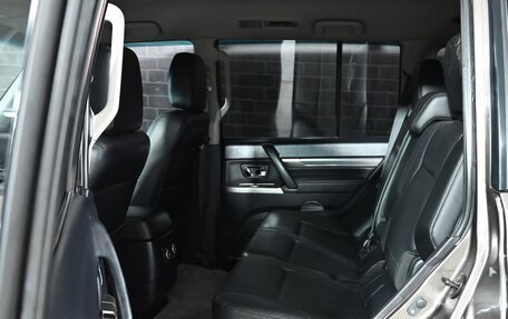 Mitsubishi Pajero IV, 2011 год, 2 045 000 рублей, 19 фотография