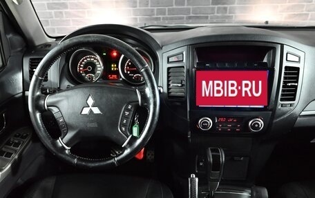 Mitsubishi Pajero IV, 2011 год, 2 045 000 рублей, 15 фотография