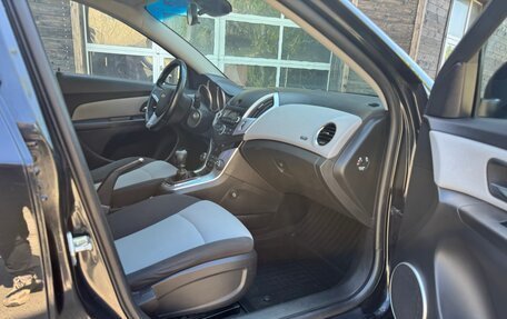 Chevrolet Cruze II, 2013 год, 920 000 рублей, 20 фотография