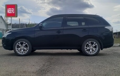 Mitsubishi Outlander III рестайлинг 3, 2013 год, 1 450 000 рублей, 1 фотография