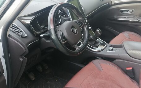 Renault Espace V рестайлинг, 2016 год, 1 730 000 рублей, 7 фотография