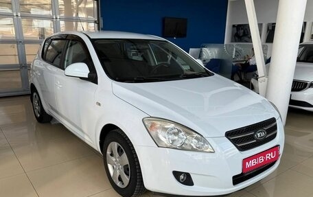 KIA cee'd I рестайлинг, 2009 год, 889 900 рублей, 1 фотография