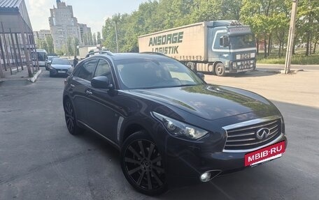 Infiniti QX70, 2014 год, 2 650 000 рублей, 5 фотография