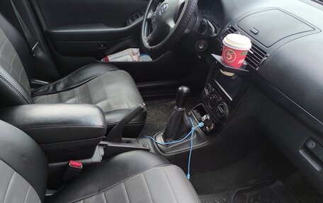 Toyota Avensis III рестайлинг, 2008 год, 800 000 рублей, 4 фотография