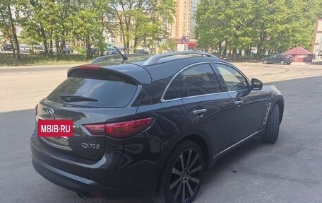Infiniti QX70, 2014 год, 2 650 000 рублей, 9 фотография