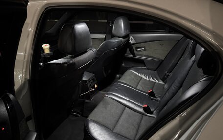 BMW 5 серия, 2005 год, 1 300 000 рублей, 10 фотография