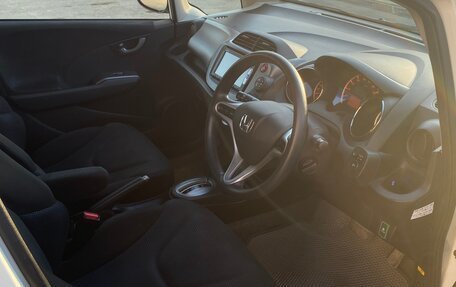 Honda Fit III, 2013 год, 1 110 000 рублей, 5 фотография