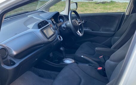Honda Fit III, 2013 год, 1 110 000 рублей, 16 фотография