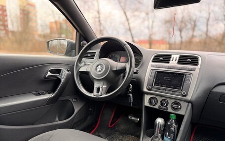 Volkswagen Polo VI (EU Market), 2013 год, 750 000 рублей, 10 фотография