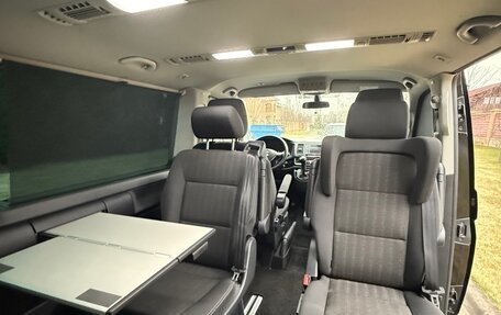 Volkswagen Multivan T6 рестайлинг, 2018 год, 5 500 000 рублей, 8 фотография