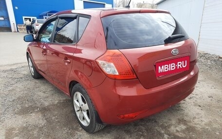 KIA cee'd I рестайлинг, 2010 год, 600 000 рублей, 4 фотография