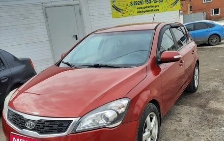 KIA cee'd I рестайлинг, 2010 год, 600 000 рублей, 2 фотография