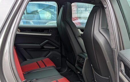 Porsche Cayenne III, 2024 год, 20 150 000 рублей, 16 фотография