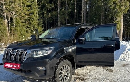 Toyota Land Cruiser Prado 150 рестайлинг 2, 2017 год, 3 800 000 рублей, 3 фотография