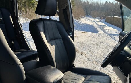 Toyota Land Cruiser Prado 150 рестайлинг 2, 2017 год, 3 800 000 рублей, 15 фотография