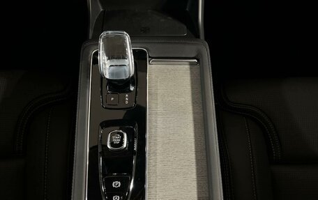 Volvo XC90 II рестайлинг, 2025 год, 13 750 000 рублей, 23 фотография