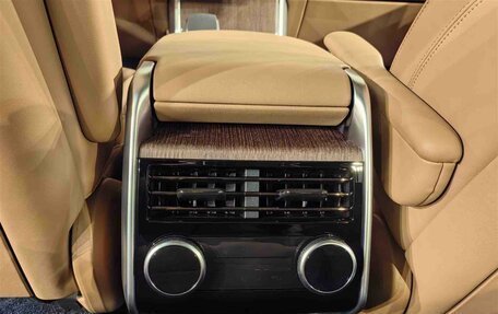 Land Rover Range Rover IV рестайлинг, 2024 год, 25 850 000 рублей, 21 фотография