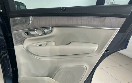 Volvo XC90 II рестайлинг, 2025 год, 14 000 000 рублей, 19 фотография