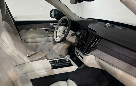 Volvo XC90 II рестайлинг, 2025 год, 14 000 000 рублей, 11 фотография