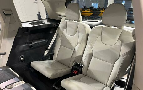 Volvo XC90 II рестайлинг, 2025 год, 14 000 000 рублей, 16 фотография