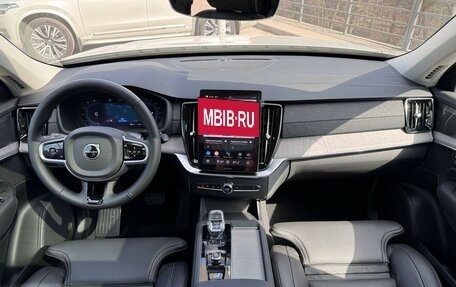 Volvo XC90 II рестайлинг, 2024 год, 12 800 000 рублей, 41 фотография