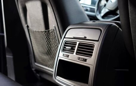 Volkswagen Touareg III, 2011 год, 1 850 000 рублей, 23 фотография