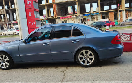 Mercedes-Benz E-Класс, 2004 год, 950 000 рублей, 2 фотография