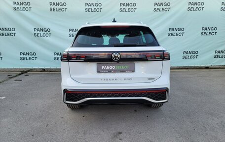 Volkswagen Tiguan, 2024 год, 4 700 000 рублей, 5 фотография