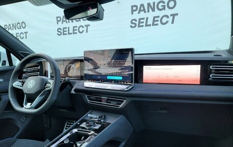 Volkswagen Tiguan, 2024 год, 4 700 000 рублей, 10 фотография