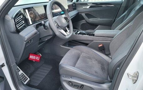 Volkswagen Tiguan, 2024 год, 4 700 000 рублей, 13 фотография