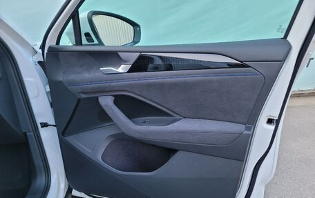Volkswagen Tiguan, 2024 год, 4 700 000 рублей, 21 фотография
