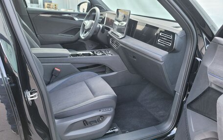 Volkswagen Tiguan, 2024 год, 4 650 000 рублей, 14 фотография