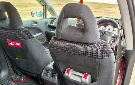 Honda Stream I рестайлинг, 2001 год, 650 000 рублей, 9 фотография